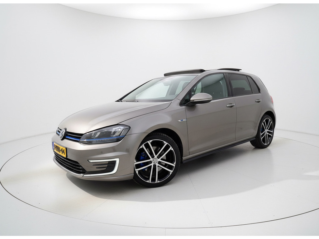 Volkswagen Golf 1.4 TSI GTE | Met Nw Megatronic 50545404-0.jpg | Auto rijser