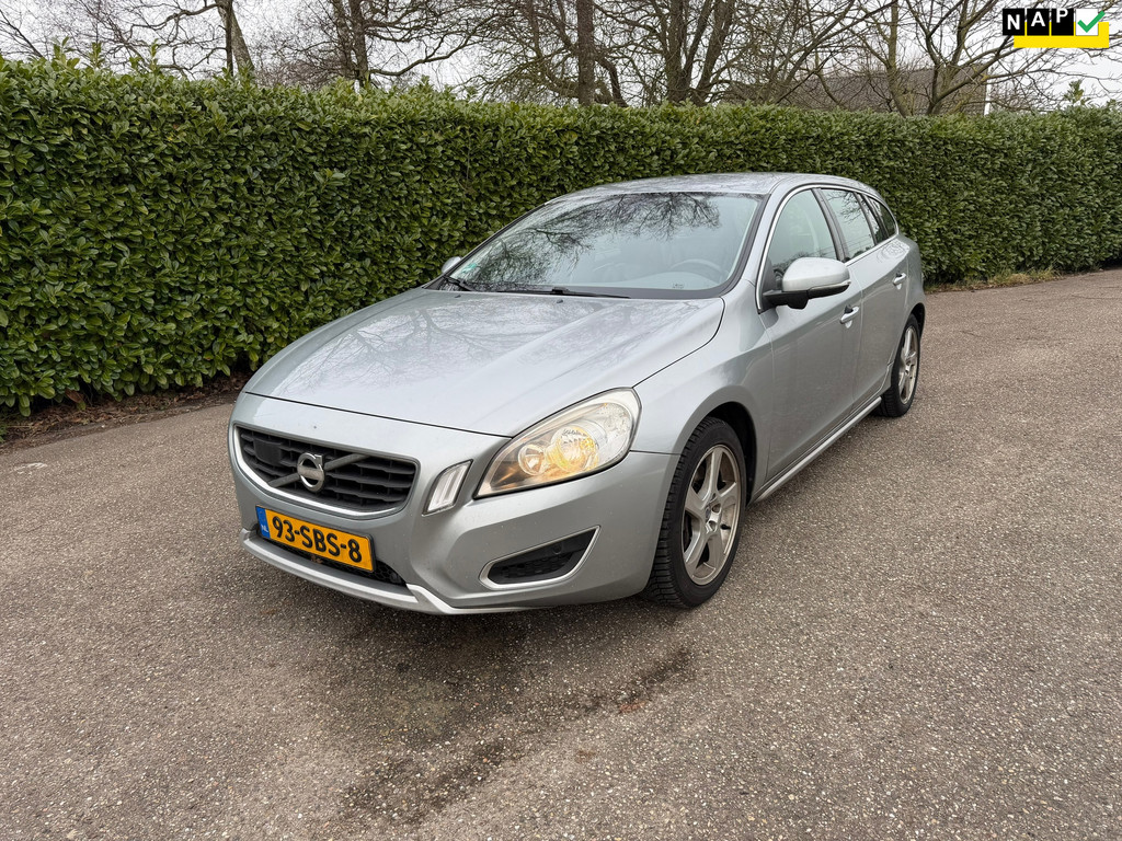 Volvo V60 2.0 T5 Momentum | Leer |Automaat 51129023-0.jpg | Auto rijser