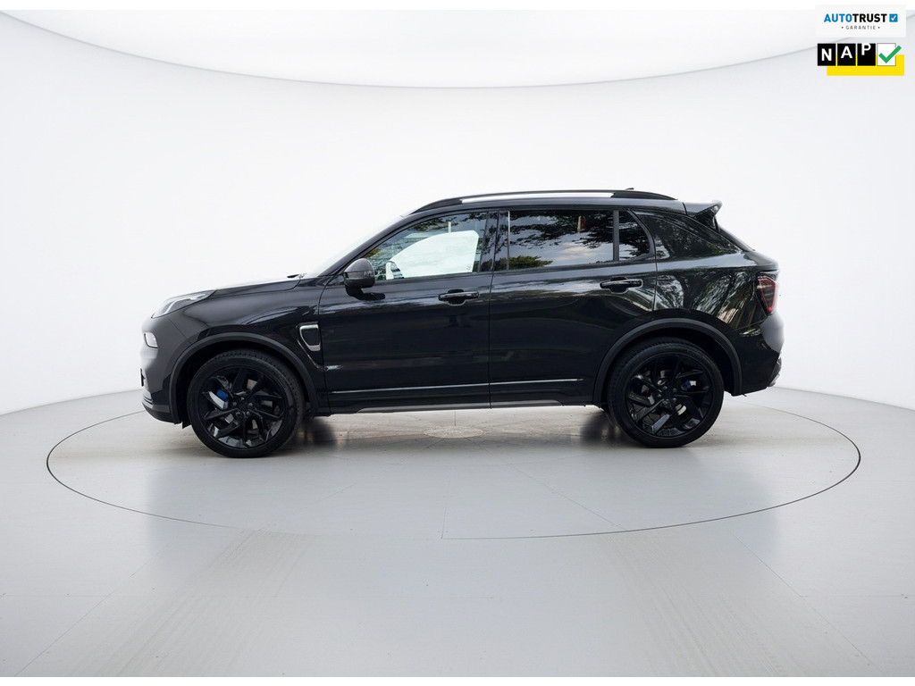 Lynk & Co 01 1.5 Plug-in Black Edition | Panoramadak|360 Camera 54287666-0.jpg | Auto rijser