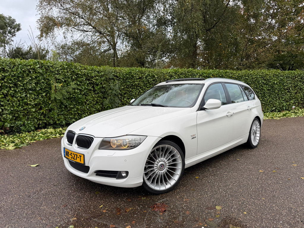 BMW 3 Serie Touring 330d Xdrive | Panoramadak | Leer | Navi 57639923-0.jpg | Auto rijser